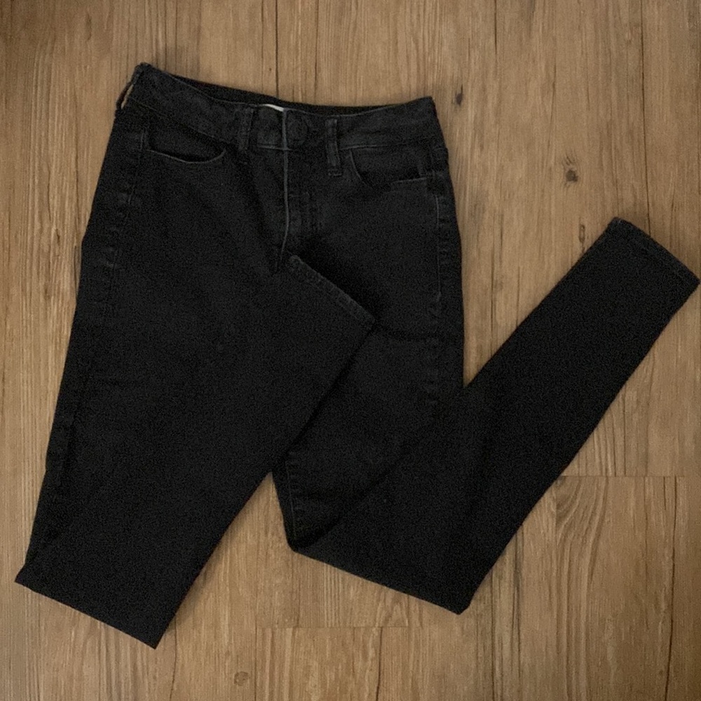 Black Skinny Jeans